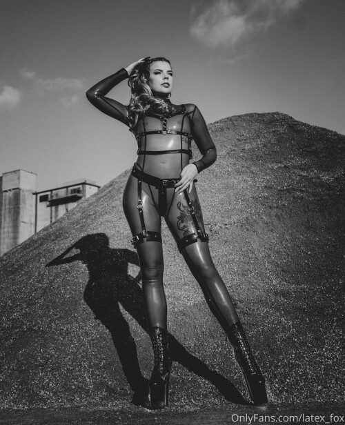 Latex Fox / Latex_Fox / LatexFox Nude Leaked Onlyfans Photo Latex Fox / Latex_Fox / LatexFox Nude Leaked Onlyfans Photo