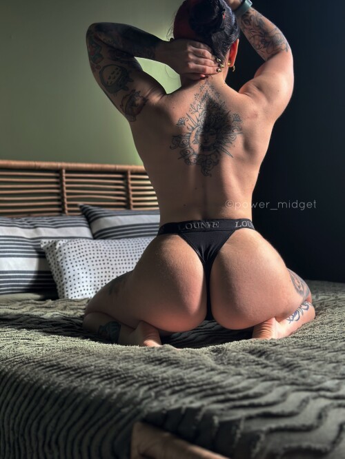Peta Lloyd / power_midget Nude Leaked Onlyfans Photo Peta Lloyd / power_midget Nude Leaked Onlyfans Photo