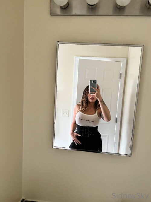 Unscensored ☆ Sid ☆ // Sidney Sky Nude Leaked Onlyfans Photo