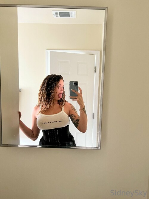Unscensored ☆ Sid ☆ // Sidney Sky Nude Leaked Onlyfans Photo