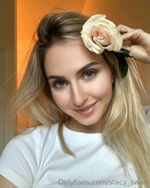 anastayshaa / stacy_swan Nude Leaked Onlyfans Photo anastayshaa / stacy_swan Nude Leaked Onlyfans Photo