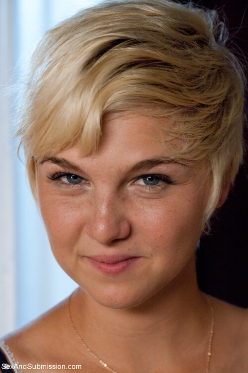 10383_chloe_isis_derrick_012.jpg