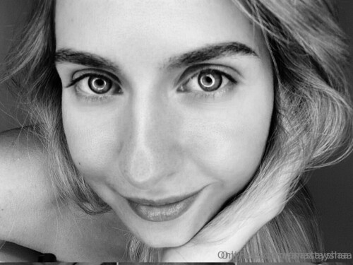 anastayshaa / stacy_swan Nude Leaked Onlyfans Photo anastayshaa / stacy_swan Nude Leaked Onlyfans Photo