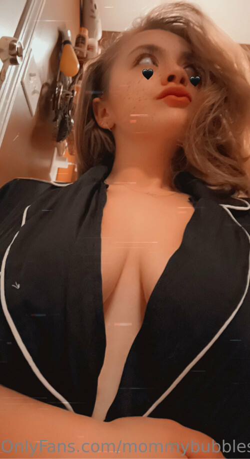 mommybubbles21 Nude Leaked Onlyfans Photo mommybubbles21 Nude Leaked Onlyfans Photo