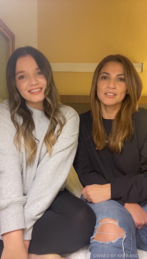 Katie & Rose Anders | katieandrose Nude Leaked Onlyfans Photo Katie & Rose Anders | katieandrose Nude Leaked Onlyfans Photo