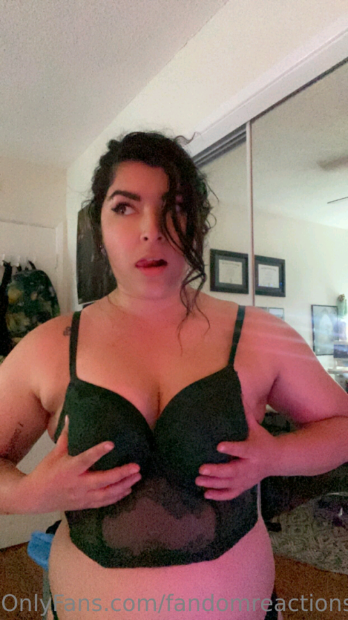 FandomReactions Nude Leaked Onlyfans Photo FandomReactions Nude Leaked Onlyfans Photo