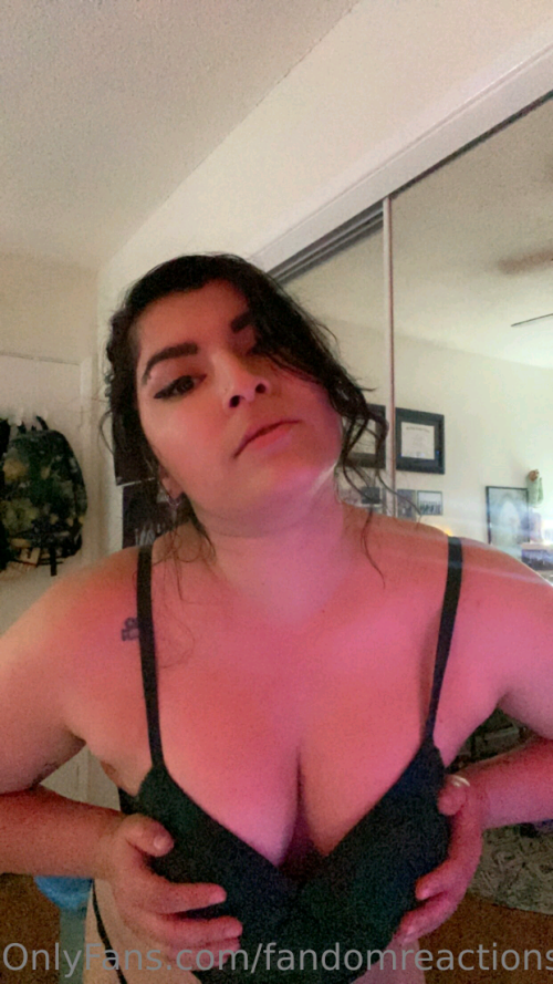FandomReactions Nude Leaked Onlyfans Photo FandomReactions Nude Leaked Onlyfans Photo