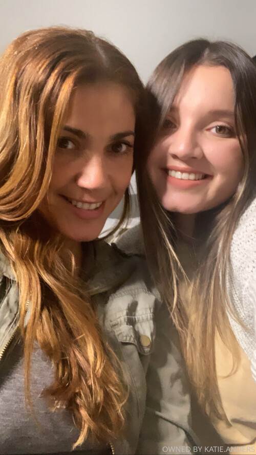 Katie & Rose Anders | katieandrose Nude Leaked Onlyfans Photo Katie & Rose Anders | katieandrose Nude Leaked Onlyfans Photo