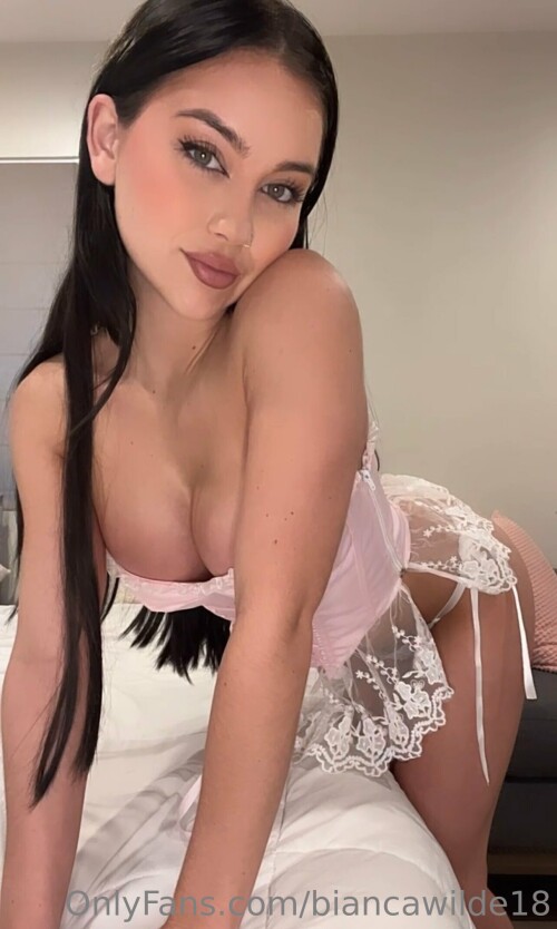 Bianca Wilde / biancawilde18 Nude Leaked Onlyfans Photo Bianca Wilde / biancawilde18 Nude Leaked Onlyfans Photo