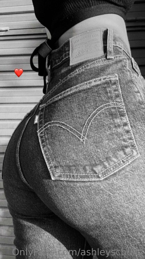 Ashley Schultz Nude Leaked Onlyfans Photo