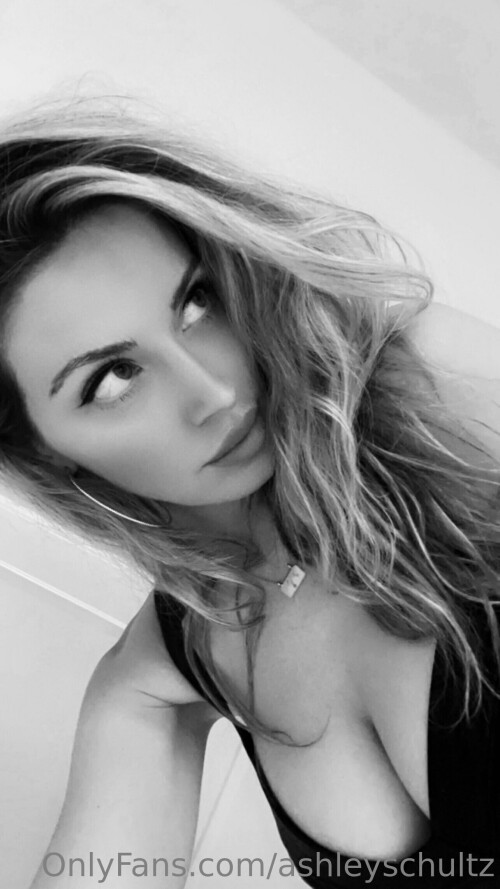 Ashley Schultz Nude Leaked Onlyfans Photo