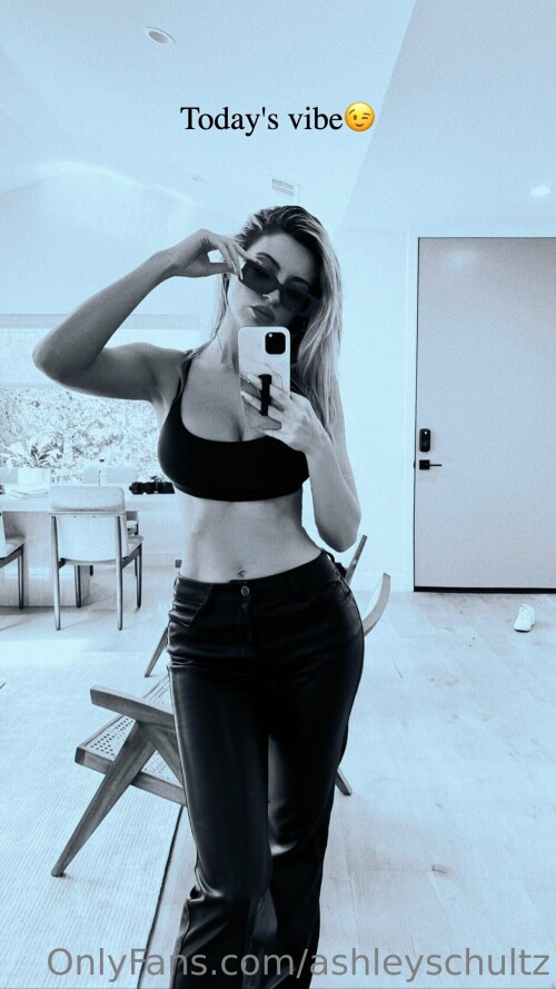 Ashley Schultz Nude Leaked Onlyfans Photo