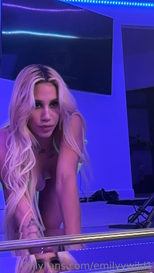 Emilyy Wild | emilyywild1 | ariirae Nude Leaked Onlyfans Photo Emilyy Wild | emilyywild1 | ariirae Nude Leaked Onlyfans Photo