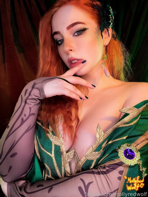 MollyRedWolf Nude Leaked Onlyfans Photo MollyRedWolf Nude Leaked Onlyfans Photo