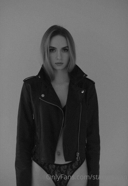 anastayshaa / stacy_swan Nude Leaked Onlyfans Photo anastayshaa / stacy_swan Nude Leaked Onlyfans Photo