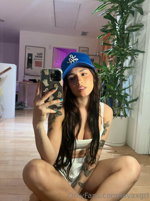 Lavagrll - Lavaxgrll Nude Leaked Onlyfans Photo Lavagrll - Lavaxgrll Nude Leaked Onlyfans Photo