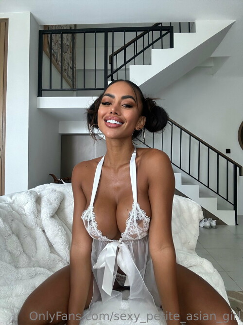 Carla Piece of Art Nude Leaked Onlyfans Photo Carla Piece of Art Nude Leaked Onlyfans Photo