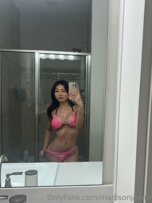 Emily Tyrrell / tizzteazer Nude Leaked Onlyfans Photo