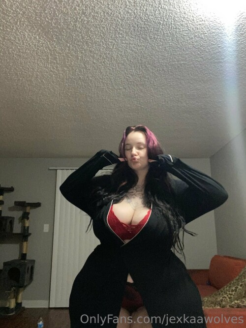 JexkaaWolves Nude Leaked Onlyfans Photo JexkaaWolves Nude Leaked Onlyfans Photo