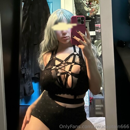 17db9c38fcbae731e5d2a14c1da2e4d77e1a2e7f14da14a9931beafbbbb68137f2c82b18acbae485.jpg
