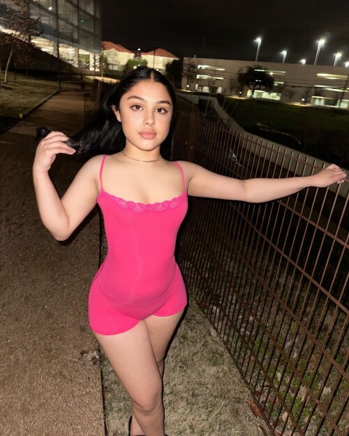 Olivia @livv2pretty Nude Leaked Onlyfans Photo Olivia @livv2pretty Nude Leaked Onlyfans Photo