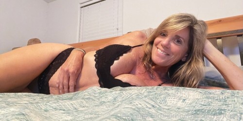 Kimberleysadventures aka Kim Hennecy Nude Leaked Onlyfans Photo Kimberleysadventures aka Kim Hennecy Nude Leaked Onlyfans Photo