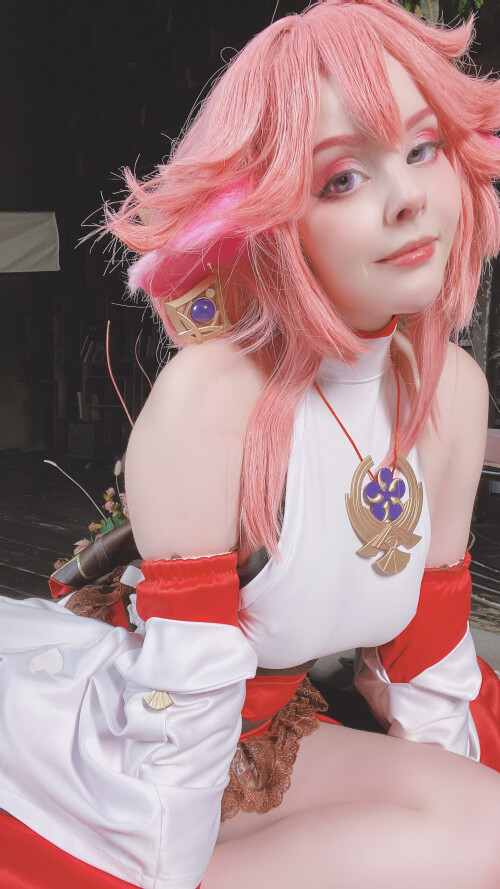 2022-06-Yae-Miko-5.jpg