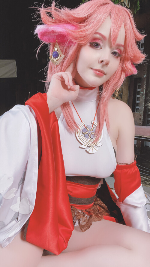 2022-06-Yae-Miko-7.jpg