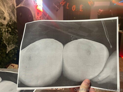 ineffablejenna Nude Leaked Onlyfans Photo ineffablejenna Nude Leaked Onlyfans Photo
