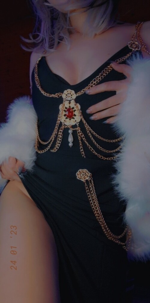 Zureeal Nude Leaked Onlyfans Photo