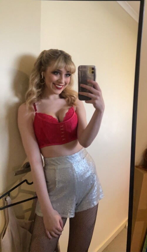 Ashlee Tayla Photo 1