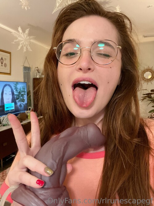 RLrunescapeGF Nude Leaked Onlyfans Photo RLrunescapeGF Nude Leaked Onlyfans Photo