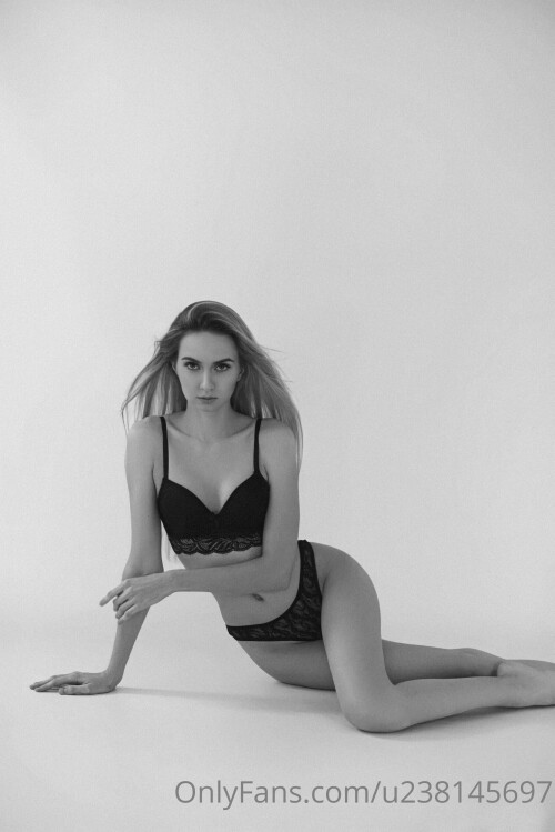 anastayshaa / stacy_swan Nude Leaked Onlyfans Photo anastayshaa / stacy_swan Nude Leaked Onlyfans Photo