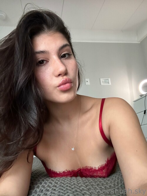 2340x3118_3579d7426059874f0954318a6748eade.jpg