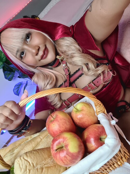 Suri / surisnow Nude Leaked Onlyfans Photo Suri / surisnow Nude Leaked Onlyfans Photo