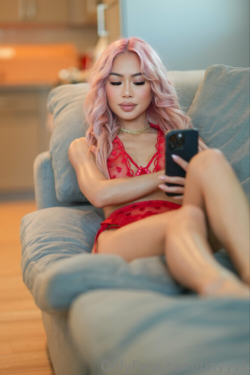 tinyyyk (aka kaylakipp) Nude Leaked Onlyfans Photo tinyyyk (aka kaylakipp) Nude Leaked Onlyfans Photo
