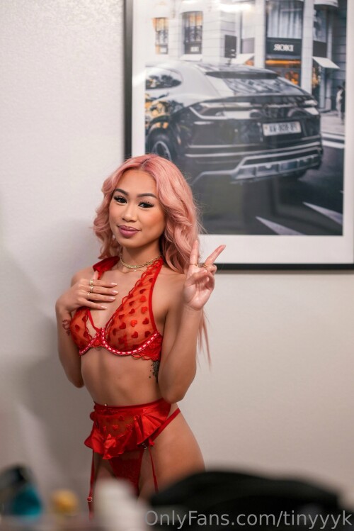 tinyyyk (aka kaylakipp) Nude Leaked Onlyfans Photo tinyyyk (aka kaylakipp) Nude Leaked Onlyfans Photo