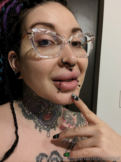 Ariane Saint Amour Nude Leaked Onlyfans Photo Ariane Saint Amour Nude Leaked Onlyfans Photo