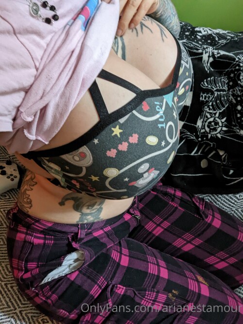 Ariane Saint Amour Nude Leaked Onlyfans Photo Ariane Saint Amour Nude Leaked Onlyfans Photo