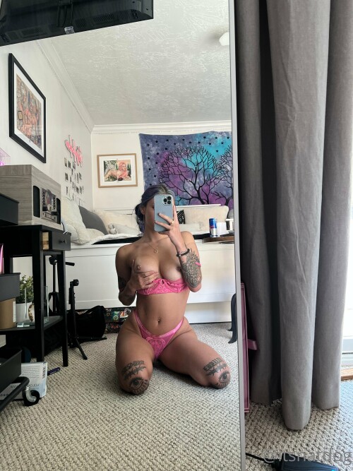 itsnatdog - mfbabyrain Nude Leaked Onlyfans Photo