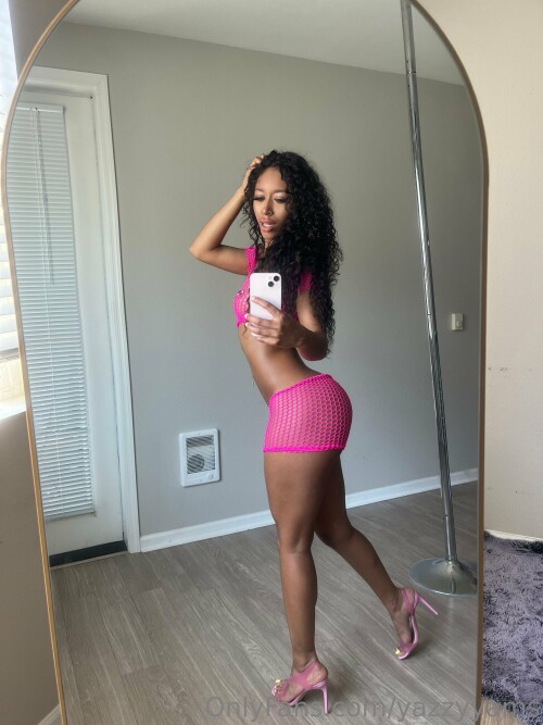 yazzyyams / Queen Yasmeena Nude Leaked Onlyfans Photo yazzyyams / Queen Yasmeena Nude Leaked Onlyfans Photo