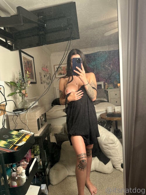 itsnatdog - mfbabyrain Nude Leaked Onlyfans Photo
