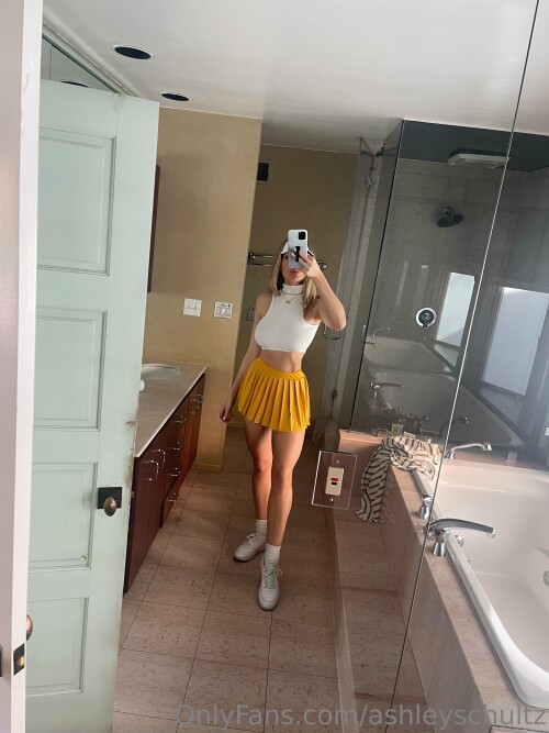 Ashley Schultz Nude Leaked Onlyfans Photo