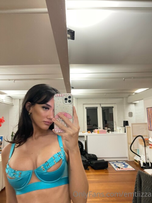 Emily Tyrrell / tizzteazer Nude Leaked Onlyfans Photo
