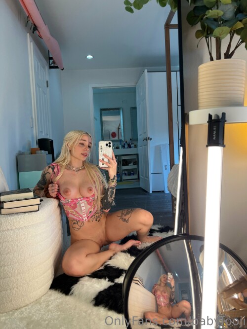 babyfooji / peachtot Nude Leaked Onlyfans Photo