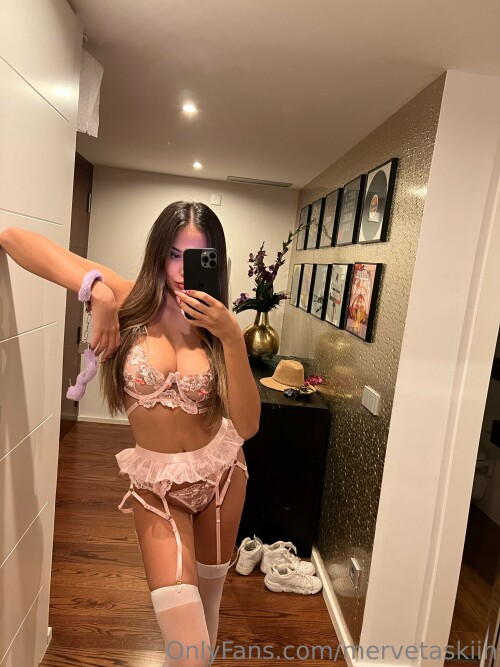 mervetaskiin Nude Leaked Onlyfans Photo mervetaskiin Nude Leaked Onlyfans Photo