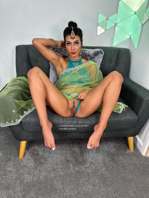 3026x4032_0ce2bf6838d0ec294637798e17bc13557bb1e7e5267c2217.jpg