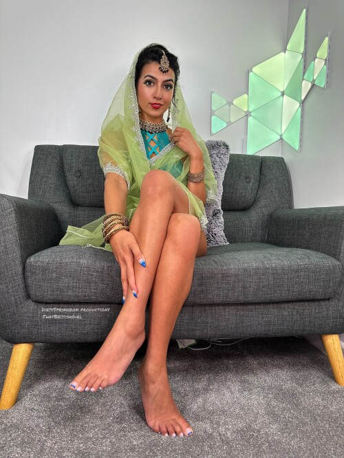 3026x4032_7de474dd0ebfbd228cf1c9abf93f37d89b45a3be31390ce2.jpg
