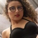 model profile picture
