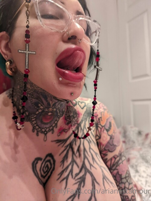 Ariane Saint Amour Nude Leaked Onlyfans Photo Ariane Saint Amour Nude Leaked Onlyfans Photo